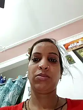 Hotty-Nidhi online show from 11, 6, 2026