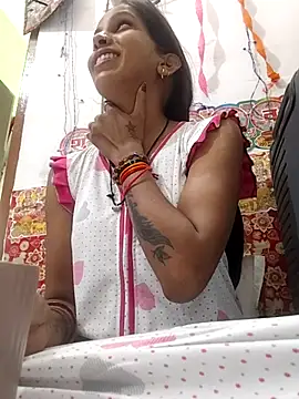 Hotty-Nidhi online show from 13, 6, 2026