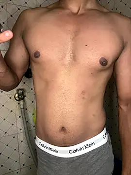 Snapshot of HARSHHU01 chatting on 18, 9, 2025 HARSHHU01 online show from 18, 9, 2025