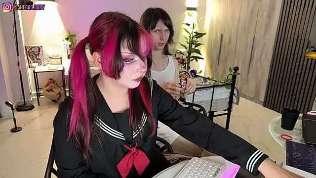 Snapshot of h3ntai_baby chatting on 9, 8, 2026 h3ntai baby online show from 9, 8, 2026