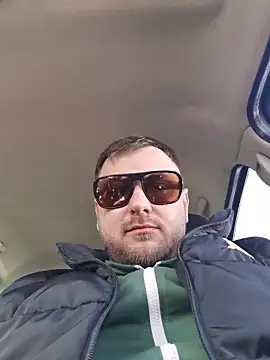 hugedickedd online show from 20, 3, 2026