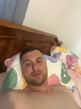 hugedickedd online show from 8, 8, 2026