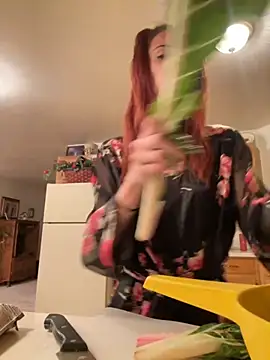 Snapshot of SusieandLacey chatting on 23, 10, 2025 SusieandLacey online show from 23, 10, 2025