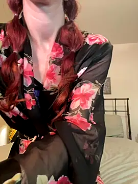 Snapshot of SusieandLacey chatting on 3, 11, 2025 SusieandLacey online show from 3, 11, 2025