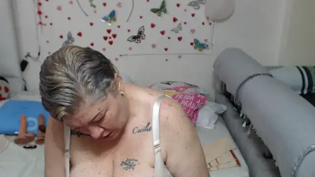 Olgahunder online show from 9, 2, 2026