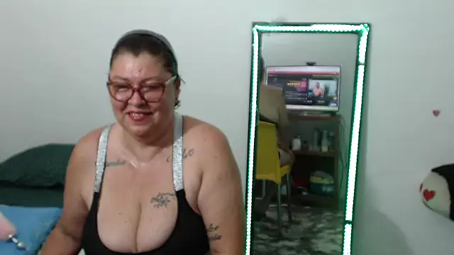 Olgahunder online show from 30, 4, 2026