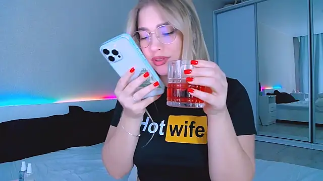 Snapshot of DIANAxxxDIAMOND chatting on 20, 9, 2025 DIANAxxxDIAMOND online show from 20, 9, 2025