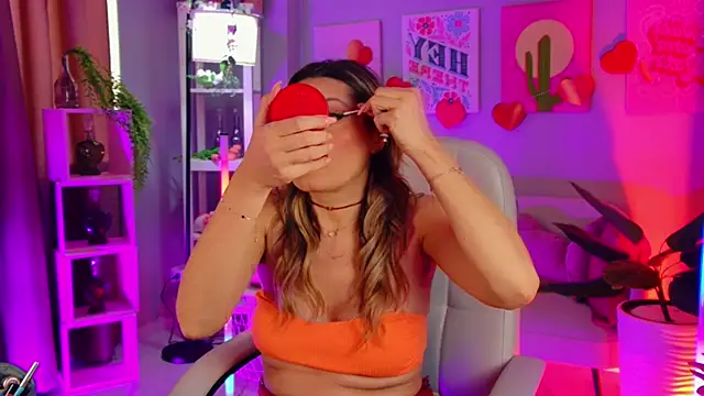 SarahAlluring online show from 12, 3, 2026