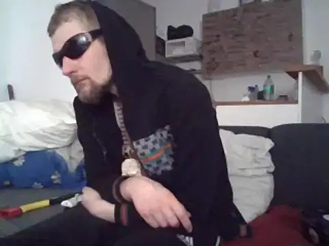 Snapshot of ThePython666 chatting on 21, 3, 2025 ThePython666 online show from 21, 3, 2025