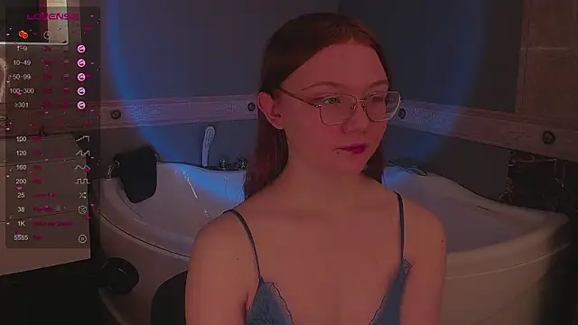 Snapshot of luv_tessa chatting on 12, 2, 2026 luv tessa online show from 12, 2, 2026