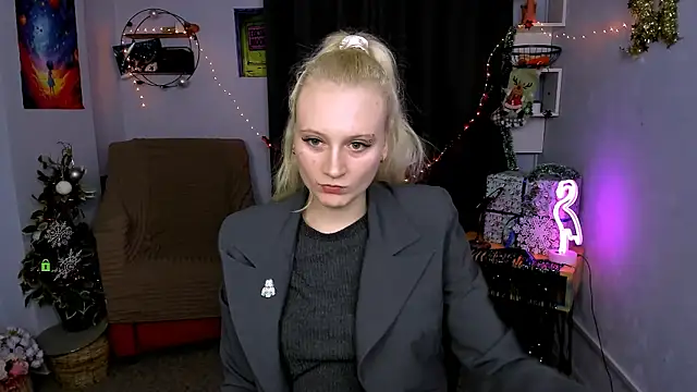 Snapshot of madam_uliis chatting on 6, 1, 2026 madam uliis online show from 6, 1, 2026