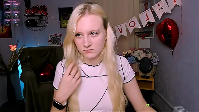 Snapshot of madam_uliis chatting on 16, 2, 2026 madam uliis online show from 16, 2, 2026