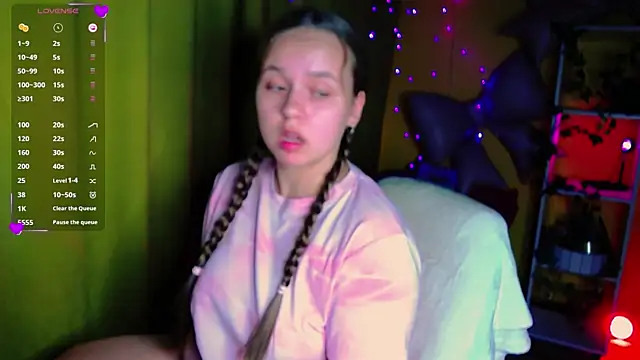Snapshot of Lilysweet13 chatting on 27, 6, 2026 Lilysweet13 online show from 27, 6, 2026