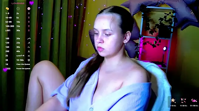 Snapshot of Lilysweet13 chatting on 14, 7, 2026 Lilysweet13 online show from 14, 7, 2026