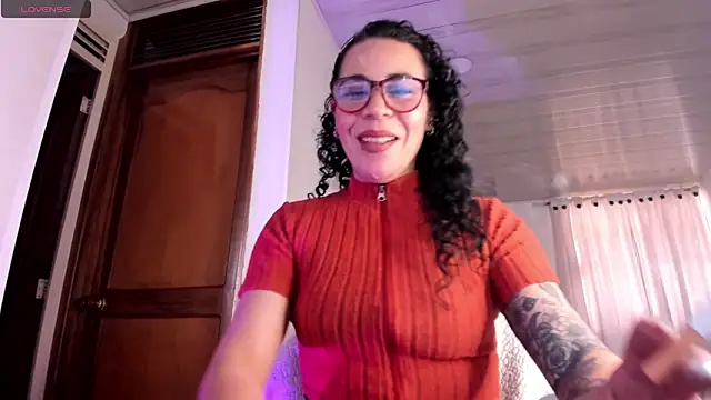 mia velvet1 online show from 6, 5, 2026