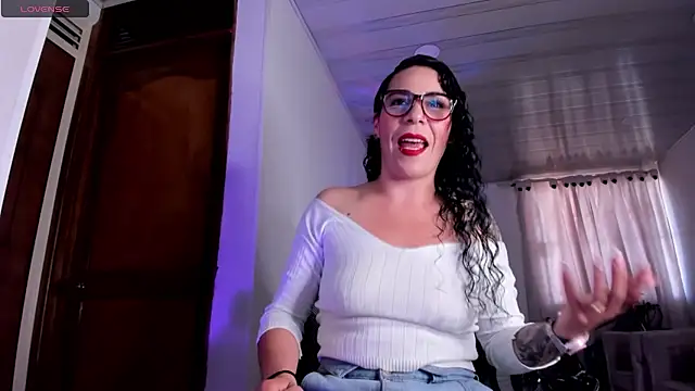 mia velvet1 online show from 14, 7, 2026