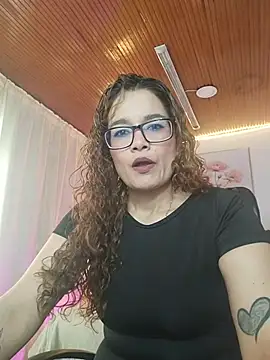 Rose Thompson1 online show from 25, 6, 2026