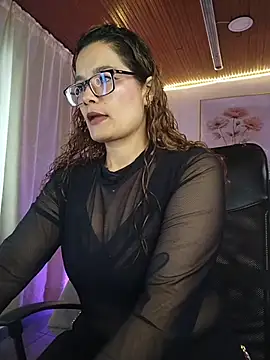 Rose Thompson1 online show from 1, 8, 2026