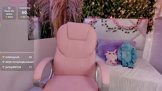 Snapshot of Abby_Piink chatting on 13, 12, 2025 Abby Piink online show from 13, 12, 2025