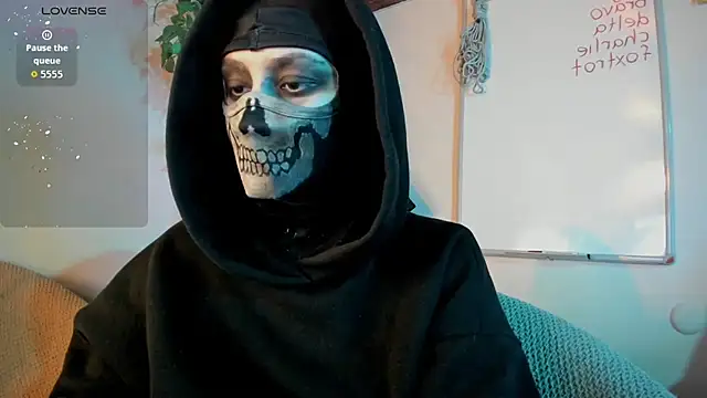 Snapshot of cos_operator chatting on 30, 10, 2025 cos operator online show from 30, 10, 2025