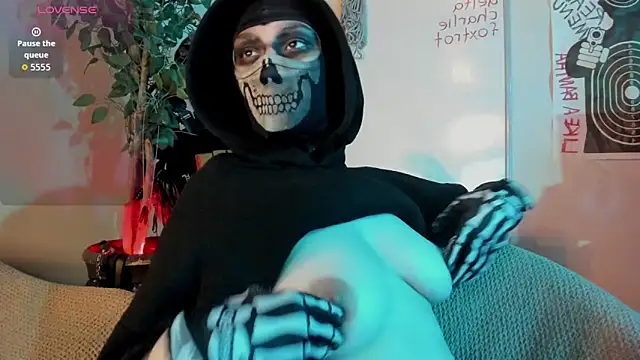 Snapshot of cos_operator chatting on 7, 11, 2025 cos operator online show from 7, 11, 2025