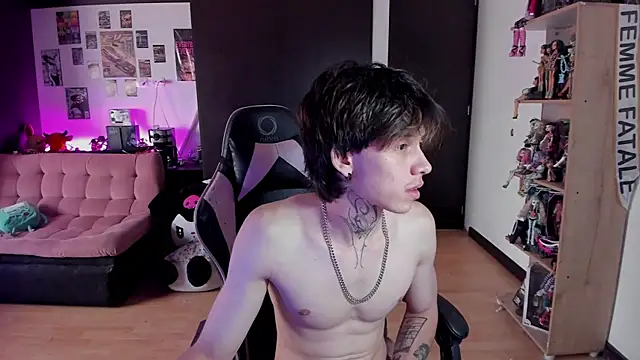 Snapshot of xIce_Boy chatting on 4, 6, 2026 xIce Boy online show from 4, 6, 2026