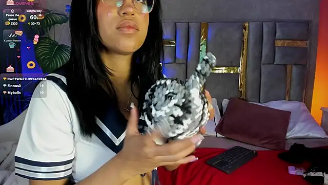 Karin Ks online show from 14, 7, 2026