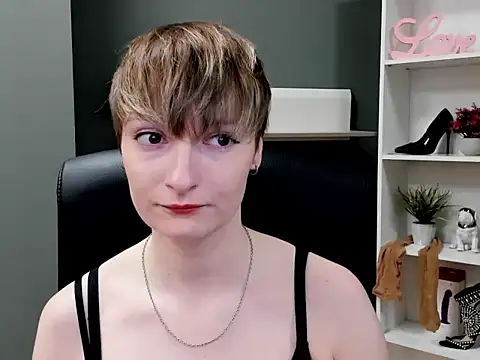 hottieBlair online show from 14, 10, 2025