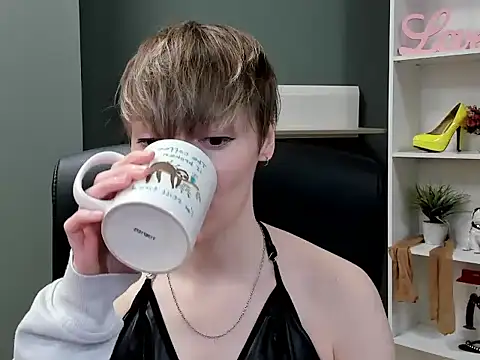 hottieBlair online show from 17, 10, 2025