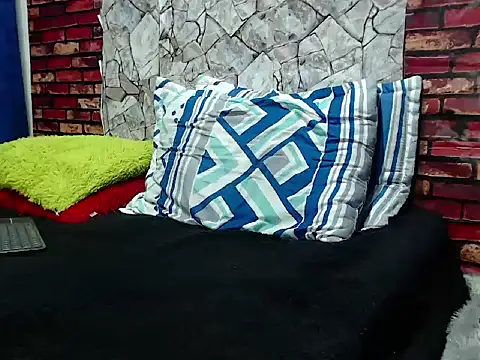 BladeFoxxx1 online show from 25, 7, 2026