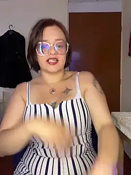 Snapshot of Mistress_Niky_ chatting on 10, 5, 2026 Mistress Niky online show from 10, 5, 2026