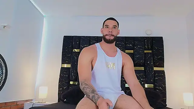 Snapshot of chris_blake__ chatting on 15, 3, 2025 chris blake   online show from 15, 3, 2025