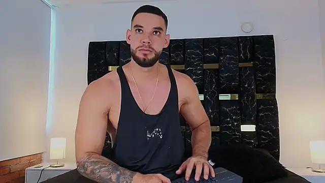 Snapshot of chris_blake__ chatting on 16, 3, 2025 chris blake   online show from 16, 3, 2025