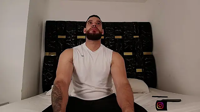 Snapshot of chris_blake__ chatting on 4, 10, 2025 chris blake   online show from 4, 10, 2025