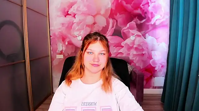 AngelinaLow online show from 28, 4, 2026