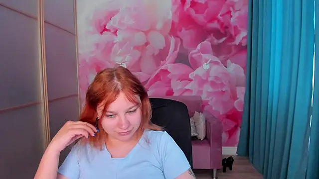 Snapshot of AngelinaLow chatting on 16, 6, 2026 AngelinaLow online show from 16, 6, 2026