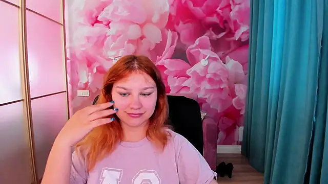 Snapshot of AngelinaLow chatting on 19, 6, 2026 AngelinaLow online show from 19, 6, 2026