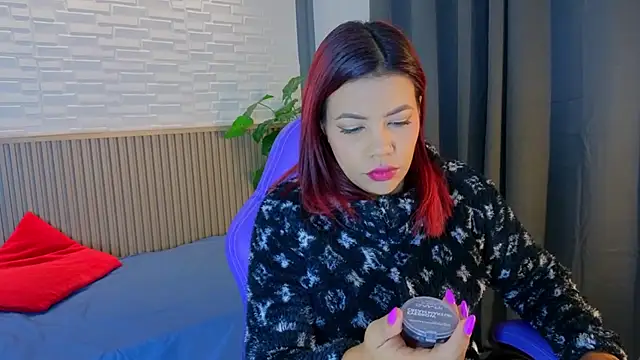 Snapshot of TiffanyWalk chatting on 8, 10, 2025 TiffanyWalk online show from 8, 10, 2025