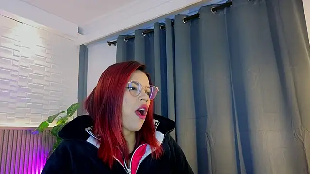 Snapshot of TiffanyWalk chatting on 15, 10, 2025 TiffanyWalk online show from 15, 10, 2025