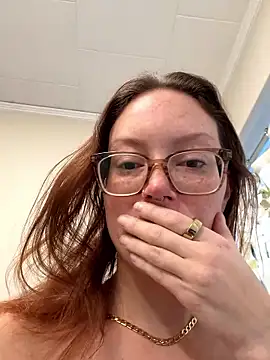 SpaceCowWhore online show from 15, 1, 2026