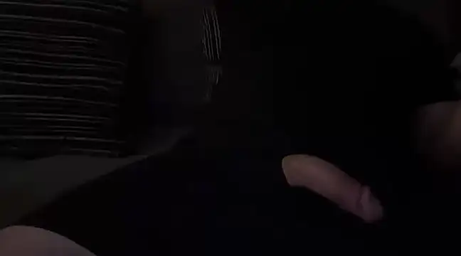 Snapshot of thewavvee chatting on 12, 3, 2025 thewavvee online show from 12, 3, 2025