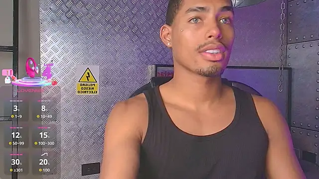 Snapshot of LiamByrne chatting on 5, 12, 2025 LiamByrne online show from 5, 12, 2025