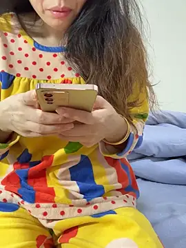 Snapshot of aa520uv chatting on 8, 11, 2025 aa520uv online show from 8, 11, 2025