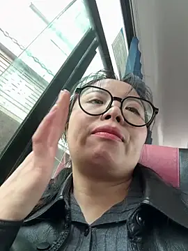 Snapshot of aa520uv chatting on 18, 12, 2025 aa520uv online show from 18, 12, 2025