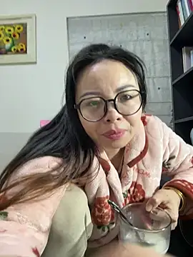 Snapshot of aa520uv chatting on 21, 12, 2025 aa520uv online show from 21, 12, 2025