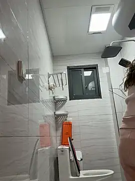 Snapshot of aa520uv chatting on 7, 2, 2026 aa520uv online show from 7, 2, 2026