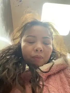 Snapshot of aa520uv chatting on 2, 3, 2026 aa520uv online show from 2, 3, 2026