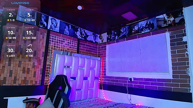 kriss sweetboobs10 online show from 4, 7, 2026