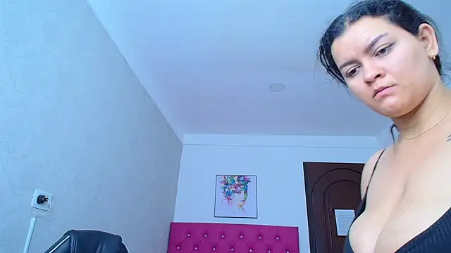 kriss sweetboobs10 online show from 28, 7, 2026