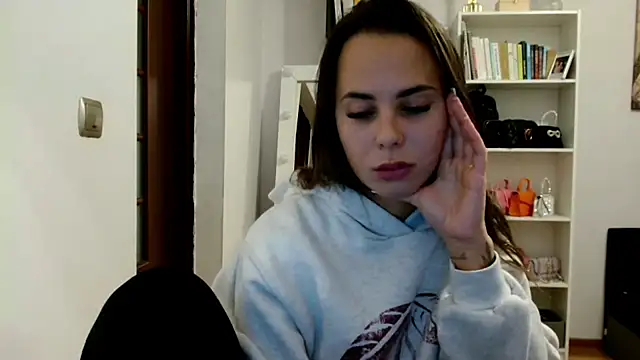 Snapshot of MayaJoy24 chatting on 8, 10, 2025 MayaJoy24 online show from 8, 10, 2025